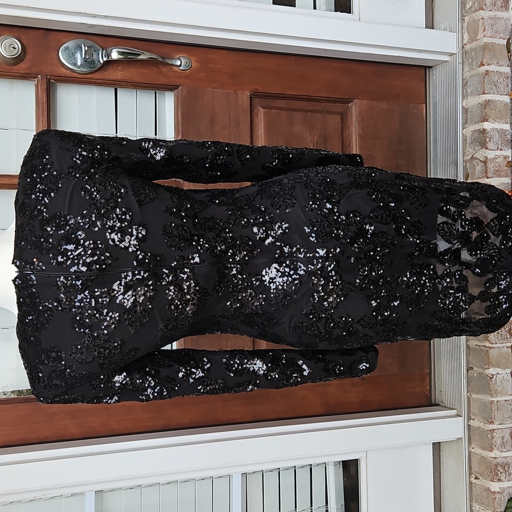 Eliza J. Black Sequin Long Sleeve Fitted Dress - Picture 7 of 9